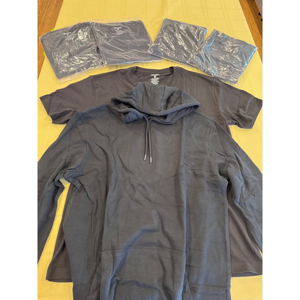 True Classic Mens Large Bundle 5 V-Neck T-Shirts and Waffle Knit Hoodie Black L